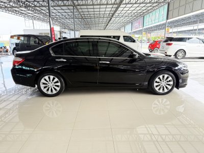 Honda Accord 2.0 EL NAVI (ปี 2013) Sadan AT