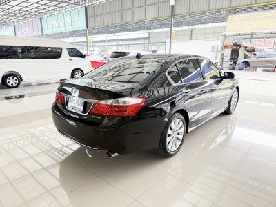 Honda Accord 2.0 EL NAVI (ปี 2013) Sadan AT