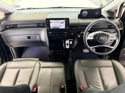 Hyundai Staria 2.2 Premium (Y 2023) Wagon AT