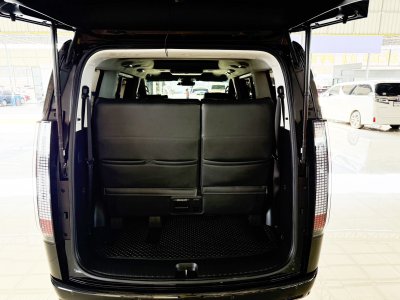 Hyundai Staria 2.2 Premium (Y 2023) Wagon AT