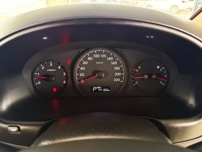 Hyundai H-1 2.5 Touring (ปี 2018) Wagon AT