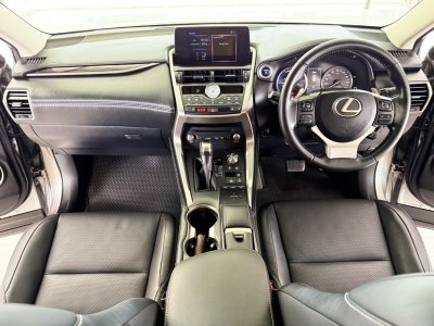 Lexus NX300h 2.5 Grand Luxury (ปี 2018) SUV AT
