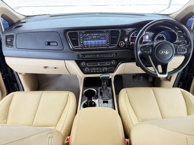 Kia Grand Carnival 2.2 SXL (ปี 2018) Wagon AT