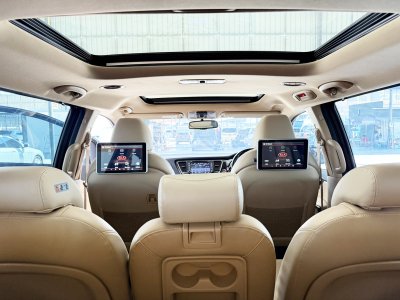 Kia Grand Carnival 2.2 SXL (ปี 2018) Wagon AT
