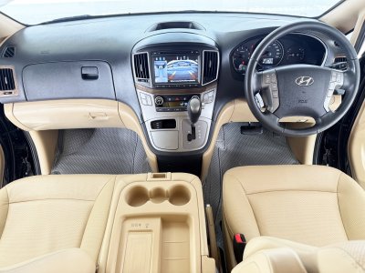 Hyundai H-1 2.5 Deluxe (ปี 2020) Wagon AT