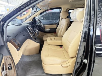 Hyundai H-1 2.5 Deluxe (ปี 2020) Wagon AT