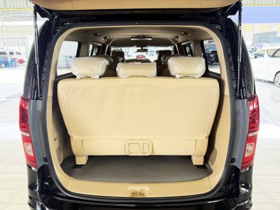 Hyundai H-1 2.5 Deluxe (ปี 2020) Wagon AT