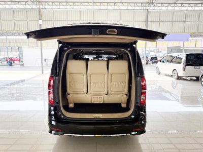 Hyundai H-1 2.5 Deluxe (Y 2020) Wagon AT