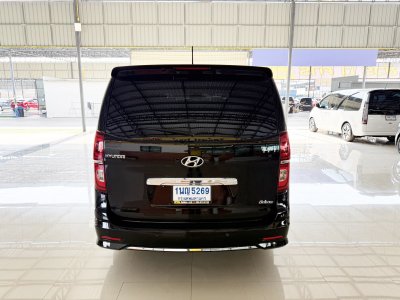 Hyundai H-1 2.5 Deluxe (Y 2020) Wagon AT