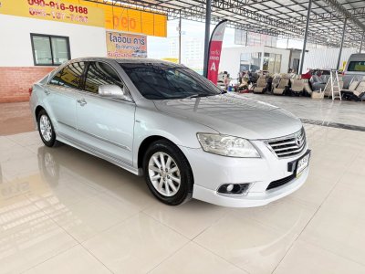 Toyota Camry 2.0 G (Y 2012) Sedan AT