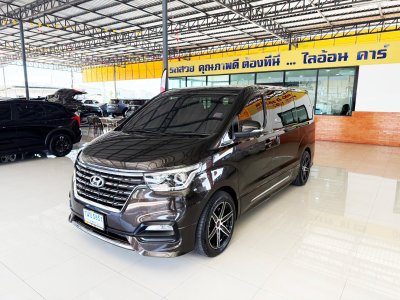 Hyundai H-1 2.5 Deluxe (Y 2020) Wagon AT