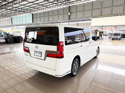 Toyota Majesty 2.8 Premium (ปี 2020) Wagon AT