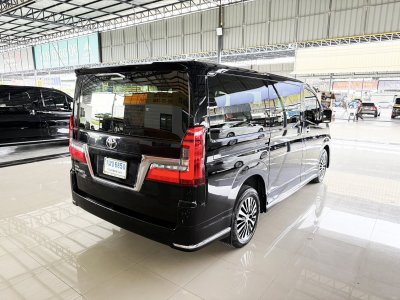Toyota Majesty 2.8 Premium (ปี 2022) Wagon AT