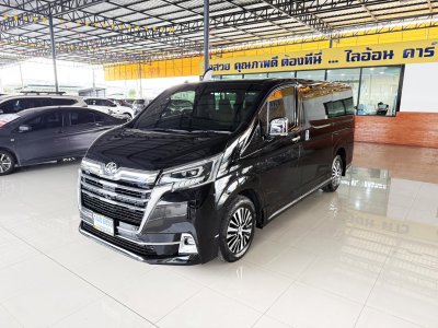Toyota Majesty 2.8 Premium (ปี 2022) Wagon AT
