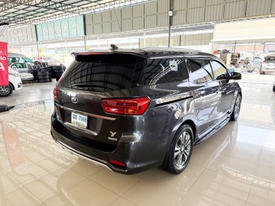Kia Grand Carnival 2.2 SXL (Y 2019) Wagon AT