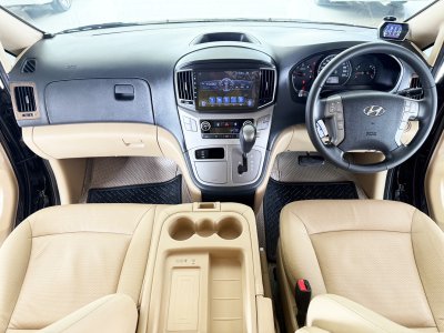 Hyundai H-1 2.5 Deluxe (ปี 2020) Wagon AT