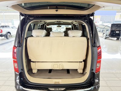 Hyundai H-1 2.5 Deluxe (ปี 2020) Wagon AT