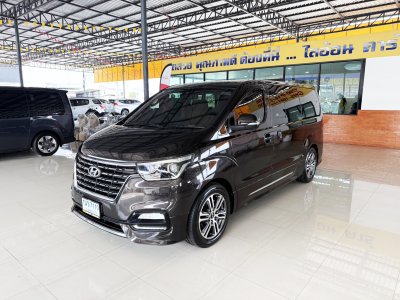 Hyundai H-1 2.5 Deluxe (ปี 2020) Wagon AT