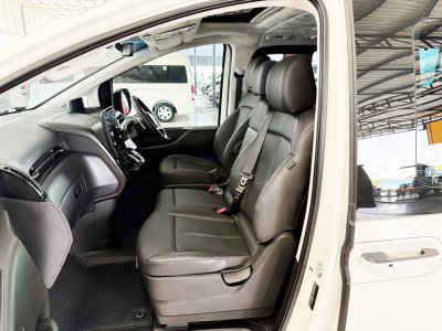 Hyundai Staria 2.2 Premium (ปี 2025) Wagon AT