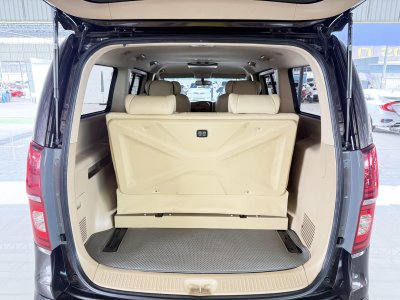 Hyundai H-1 2.5 Deluxe (ปี 2019) Wagon AT