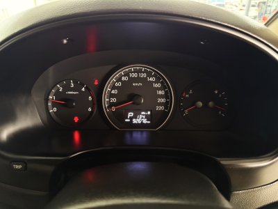 Hyundai H-1 2.5 Deluxe (ปี 2019) Wagon AT