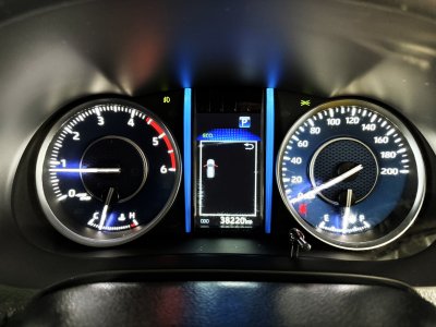 Toyota Fortuner 2.4 Leader V (ปี 2023) SUV AT - 2WD