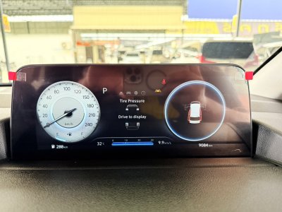 Hyundai Staria 2.2 Premium (ปี 2023) Wagon AT