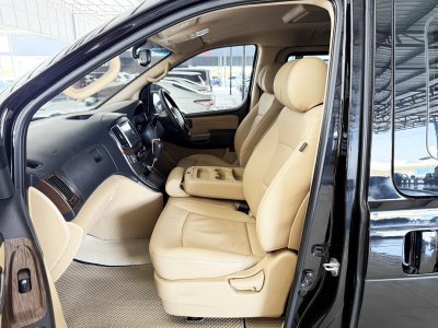 Hyundai H-1 2.5 Deluxe (ปี 2020) Wagon AT