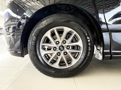 Hyundai H-1 2.5 Deluxe (ปี 2020) Wagon AT