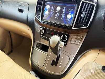 Hyundai H-1 2.5 Deluxe (ปี 2020) Wagon AT