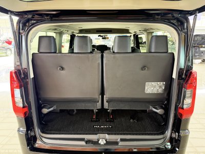 Toyota Majesty 2.8 Grande (ปี 2020) Wagon AT