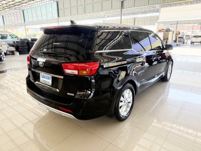 Kia Grand Carnival 2.2 EX (ปี 2017) Wagon AT