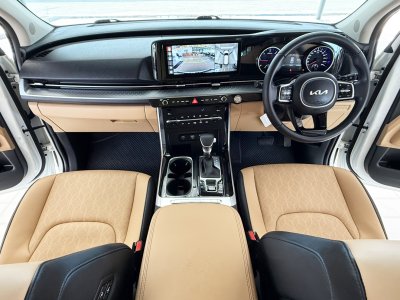 Kia Carnival 2.2 EX (Y 2023) Wagon AT