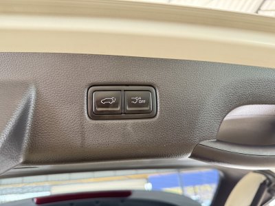 Kia Carnival 2.2 EX (Y 2023) Wagon AT