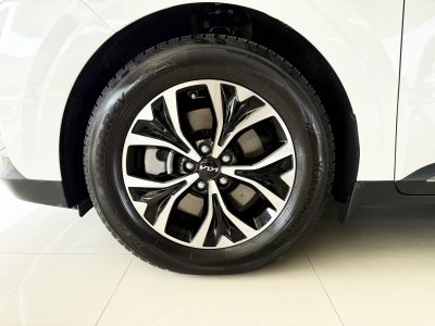 Kia Carnival 2.2 EX (Y 2023) Wagon AT