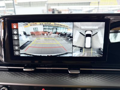 Kia Carnival 2.2 EX (Y 2023) Wagon AT