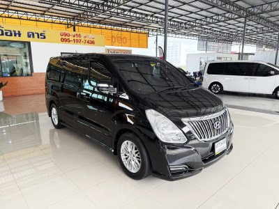 Hyundai Grand Starex 2.5 Premium (ปี 2017) Wagon AT