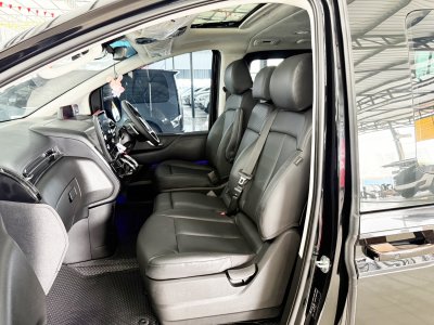 Hyundai Staria 2.2 Premium (Y 2022) Wagon AT