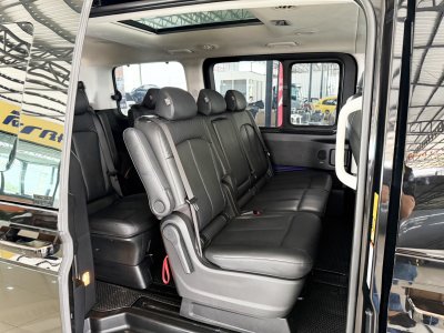 Hyundai Staria 2.2 Premium (Y 2022) Wagon AT