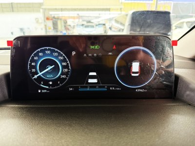 Hyundai Staria 2.2 Premium (Y 2022) Wagon AT