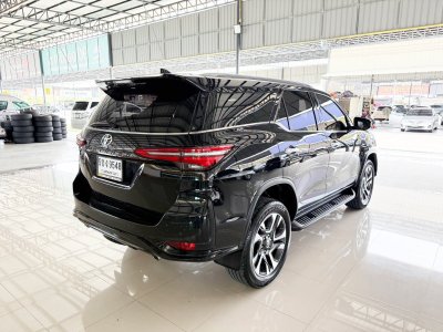 Toyota Fortuner 2.4 Legender (ปี 2024) SUV AT - 2WD