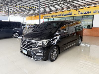 Hyundai H-1 2.5 Deluxe (ปี 2021) Wagon AT