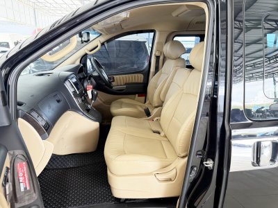 Hyundai H-1 2.5 Deluxe (ปี 2017) Wagon AT