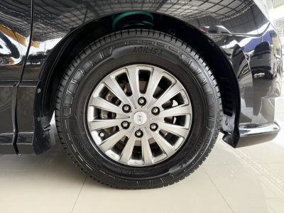 Hyundai H-1 2.5 Deluxe (ปี 2017) Wagon AT