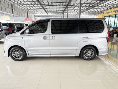 Hyundai H-1 2.5 Elite (ปี 2020) Wagon AT