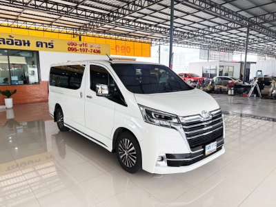 Toyota Majesty 2.8 Grande (Y 2024) Wagon AT