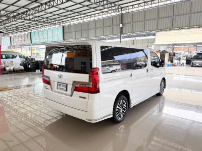 Toyota Majesty 2.8 Grande (Y 2024) Wagon AT