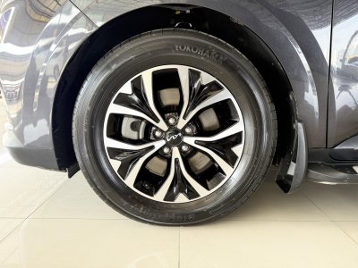 Kia Carnival 2.2 Limited (Y 2022) Wagon AT