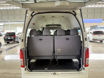 Toyota Commuter 3.0 Auto (ปี 2019)