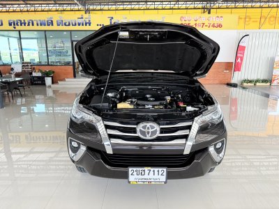 Toyota Fortuner 2.8 V (ปี 2017) SUV AT - 2WD